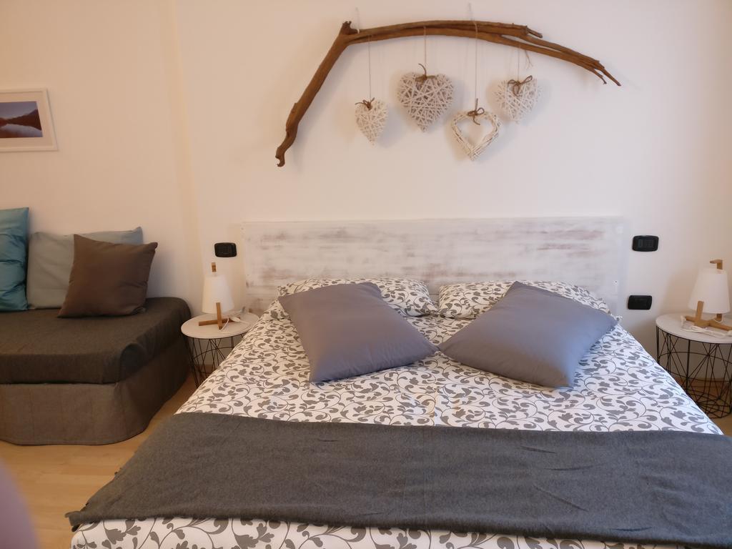 Garni Al Laghet Hotel เทนโน ภายนอก รูปภาพ